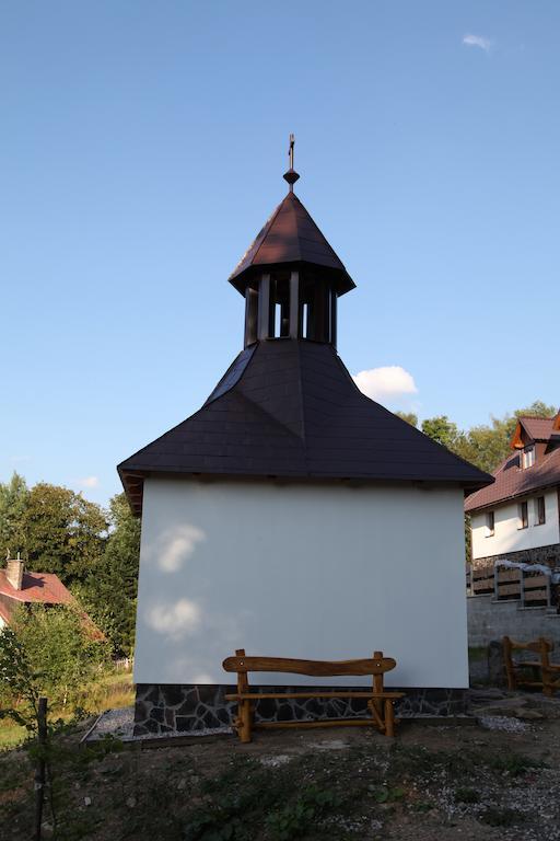 Отель Koenig-In Гойсова Страж Экстерьер фото